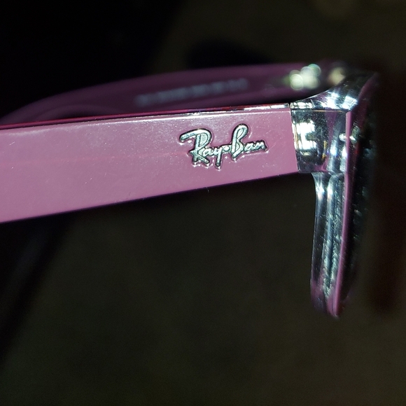 Ray-Ban Wayfarer Burgundy Sunglasses - Picture 6 of 6